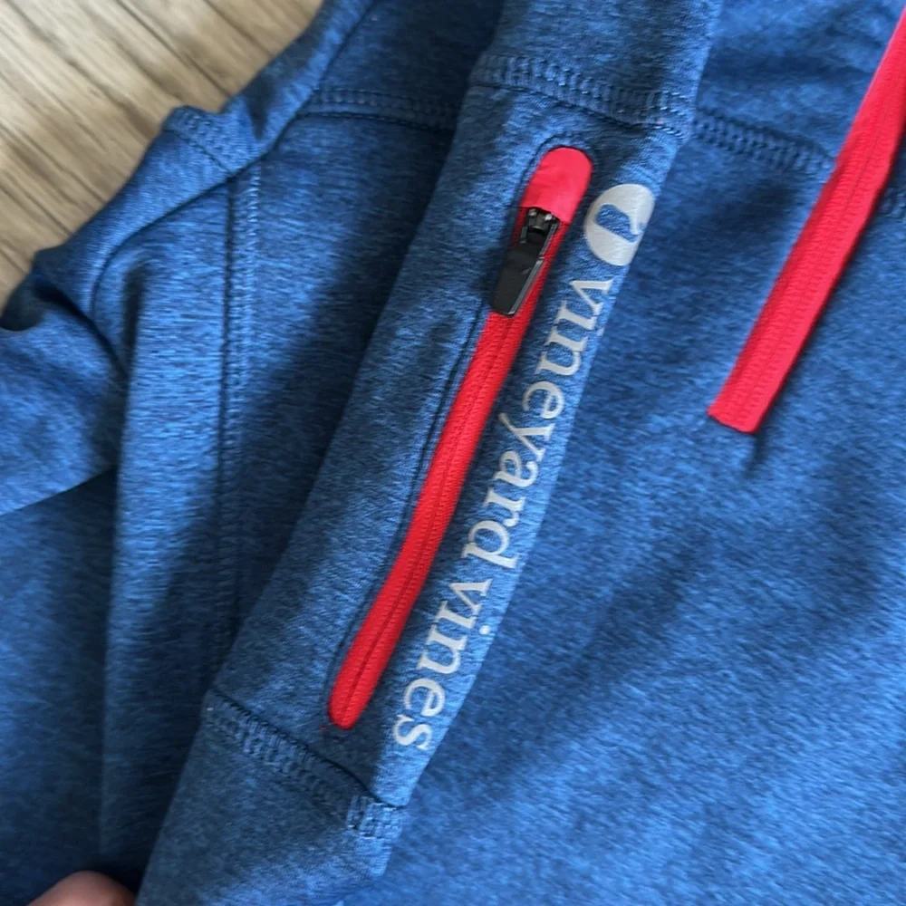 Vineyard vines America's Cup 2017 1/4 zip Men's Blue and‎ Red Sweater XS
